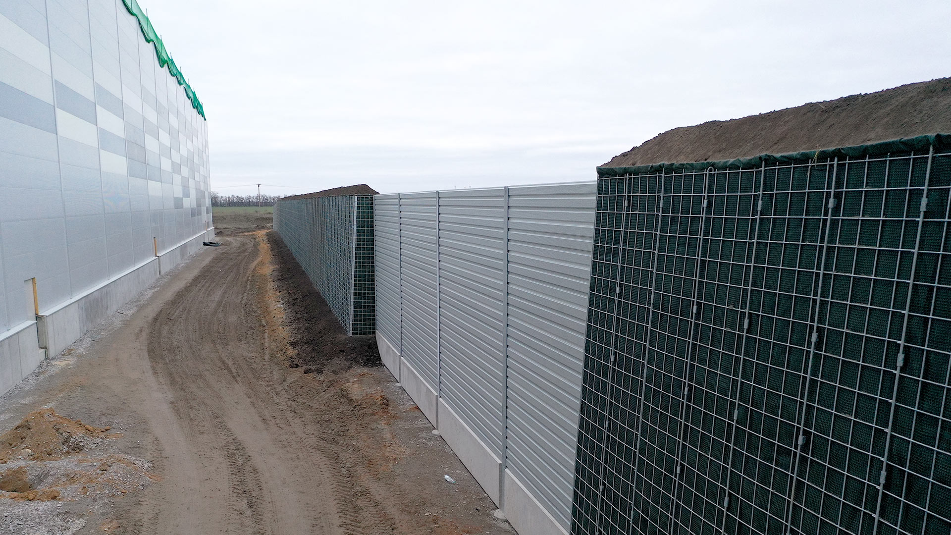 Schallschutzwand aus Aluminium von ECOTEC